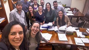 Cartista critica a titular de Obras por selfies en redes