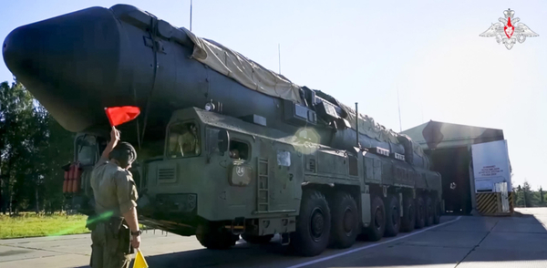 Rusia lanzó un misil balístico intercontinental contra Ucrania por primera vez desde el comienzo de la invasión - .::Agencia IP::.