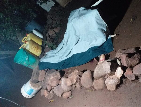 Mujer se entrega tras matar a su tía con machete en Paraguarí · Radio Monumental 1080 AM