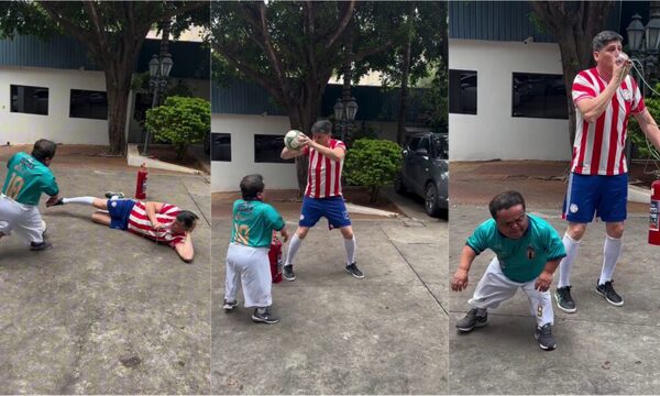 [VIDEO] ¡Enrique Pavón mostró cómo fue el penal que le cobraron en contra a la sele!