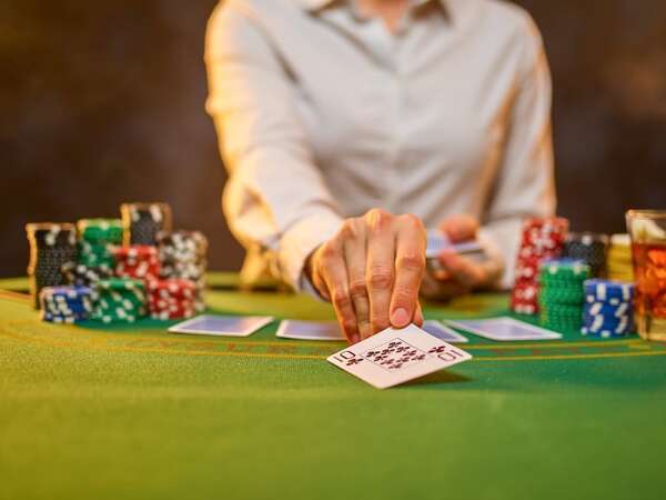 Cartistas prometen otra vez eliminar el monopolio de los juegos de azar - Política - ABC Color