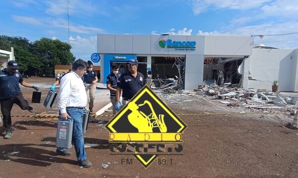 Delincuentes se habrían llevado alrededor de G. 3.000 millones tras asalto a banco
