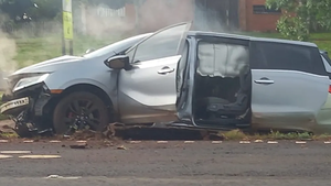 Madre e hijo mueren atropellados por un automóvil frente a una escuela en Caaguazú