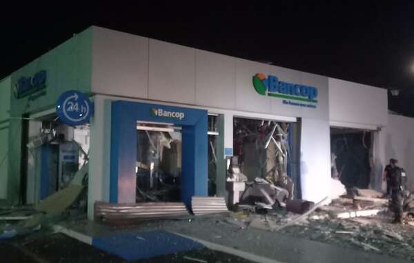 Asalto con explosivos a Bancop: garantizan que fondos están asegurados - Policiales - ABC Color