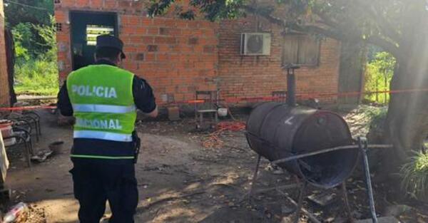 COMISARIO LLORÓ AL RELATAR CÓMO ENCONTRÓ A RECIÉN NACIDA QUE HABRÍA SIDO ASESINADA A PUÑALADAS - Itapúa Noticias