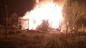 Hirió con un machete a la mamá de sus hijos y después incendió su casita