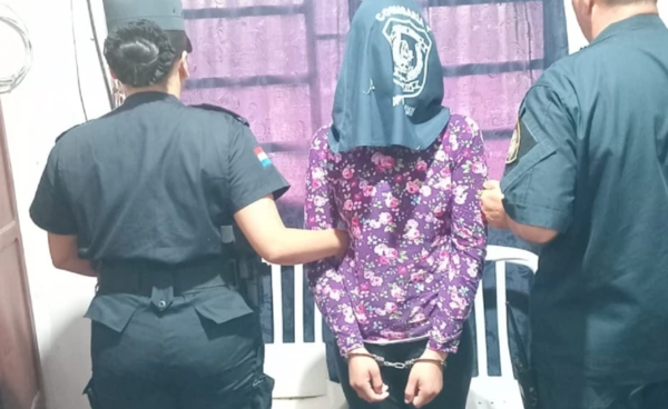 Joven se entrega a la policía tras asesinar a su tía