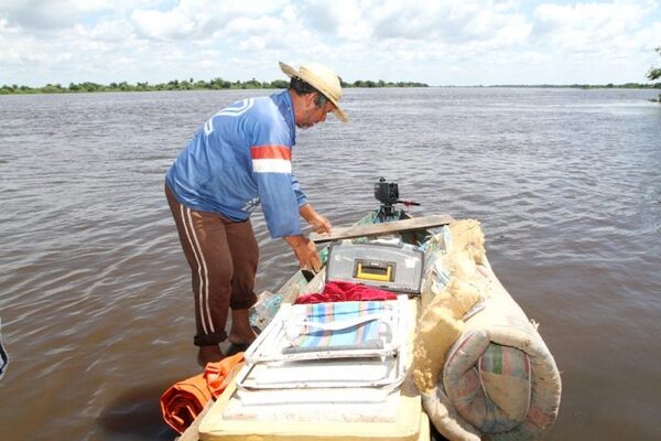 Pescadores empiezan a cobrar subsidio por veda, con aumento del monto después de 10 años
