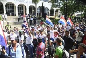 AUDIO: “Japay-Py” entrega proclaman a los tres poderes: Estas son las injusticias que repudian - A La Gran 7-30 - ABC Color