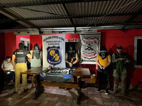 Antinarcóticos continúan con las intervenciones para combatir la venta de drogas en Santaní - Nacionales - ABC Color