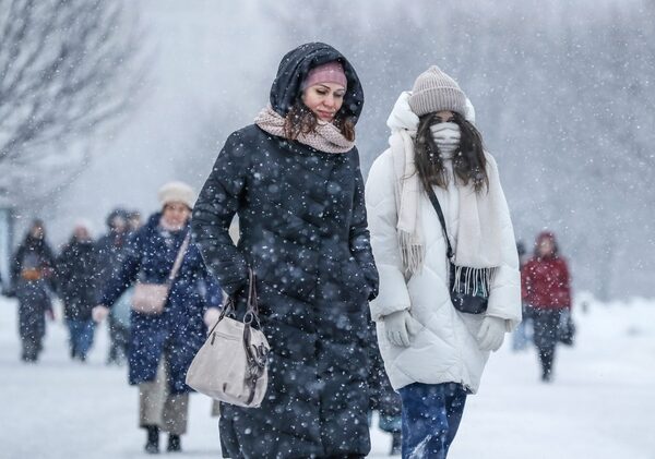 Nieve, frío polar y fuertes vientos ponen en alerta a Europa - .::Agencia IP::.