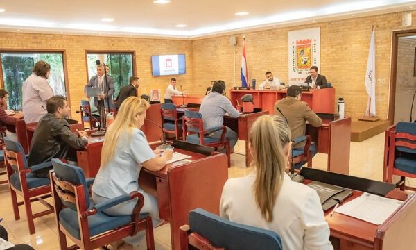 Sin documentos, y sin debate, serviles de Prieto aprueban presupuesto para 2025