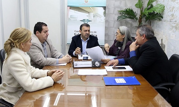 Emiten dictamen de rechazo a proyecto que prohíbe importación de cigarrillos electrónicos