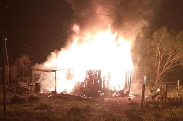 Hirió con machete a su expareja y luego incendió su vivienda - ABC en el Este - ABC Color