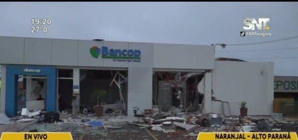 Audaz asalto en Naranjal: destruyen banco y hallan vehículo de los delincuentes - SNT