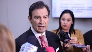 Beto Ovelar niega postulación y critica interna adelantada en ANR