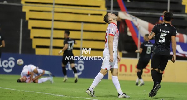 Versus / Piris da Motta: "El hincha tiene razón cuando nos p...."