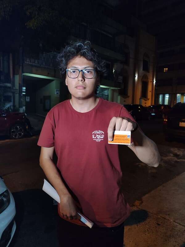 Video: chofer niega viaje a joven con discapacidad y hasta casi lo agrede, según denunció - Nacionales - ABC Color