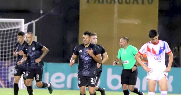 La Nación / Triqui humilla más a Cerro