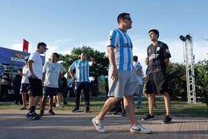Video: hinchas de Racing llevaron su aliento al equipo antes de la final de la Sudamericana - Copa Sudamericana - ABC Color