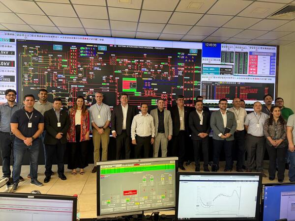 ¿En qué consiste el sistema Scada? Autoridades se interiorizaron en el funcionamiento de la herramienta • PARAGUAY TV