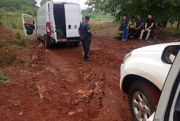 Delincuentes vestidos de policías roban mercaderías valuadas en 114 mil dólares - ABC en el Este - ABC Color