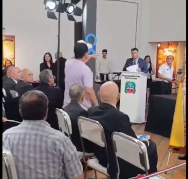 Video: “Paletita” escrachó a autoridades y este fue el motivo de su furia - Nacionales - ABC Color