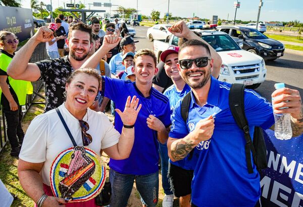 Previa de la gran final de la Sudamericana: visitantes disfrutan circuitos turísticos preparados por la Senatur • PARAGUAY TV