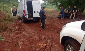 Delincuentes disfrazados de policías roban mercaderías por 114 mil dólares – Prensa 5