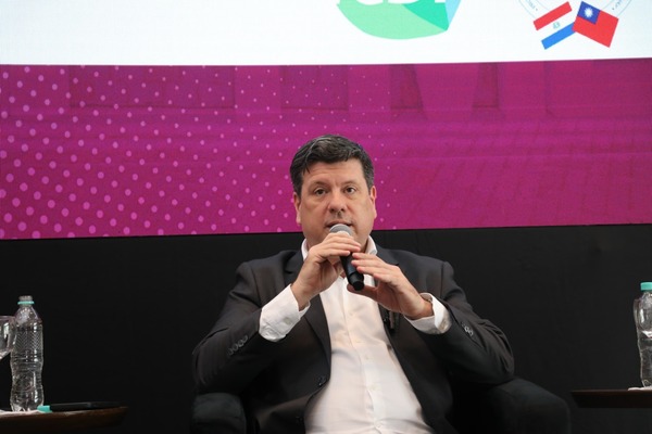 “Debemos atraer a las mipymes hacia la formalización a través de ventajas” • PARAGUAY TV