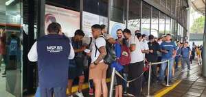 Copa Sudamericana: masivo ingreso de aficionados por el Puente de la Amistad - ABC en el Este - ABC Color