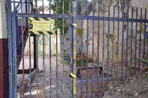 En peligro: escuela culminará las clases con parque infantil clausurado por muro en mal estado - Nacionales - ABC Color