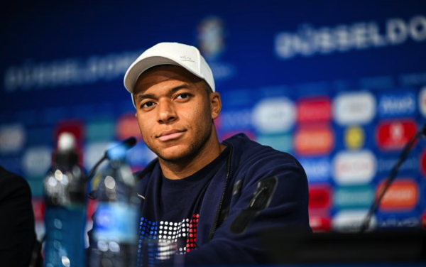 Versus / PSG sufre nuevo revés ante las instancias del fútbol en su conflicto con Mbappé