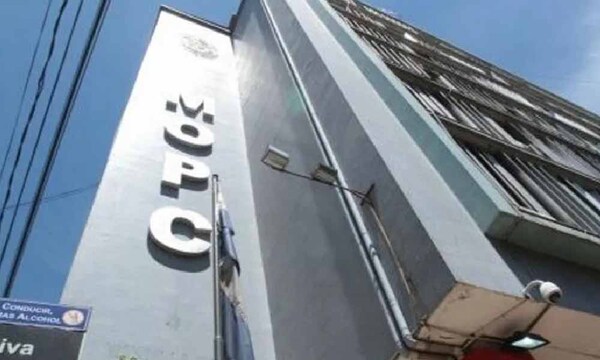 Repudian agresión a funcionaria del MOPC que está cerca de alcanzar la jubilación – Prensa 5