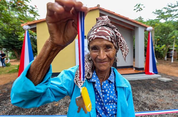 Horqueteños reciben sus casas propias: Asciende a 4.253 las viviendas entregadas por el gobierno • PARAGUAY TV