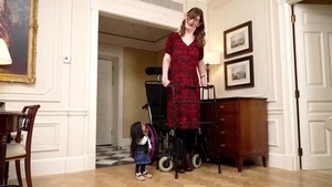 La mujer más alta del mundo se reunió con la más baja para celebrar la diversidad en el Día de los Récords Guinness