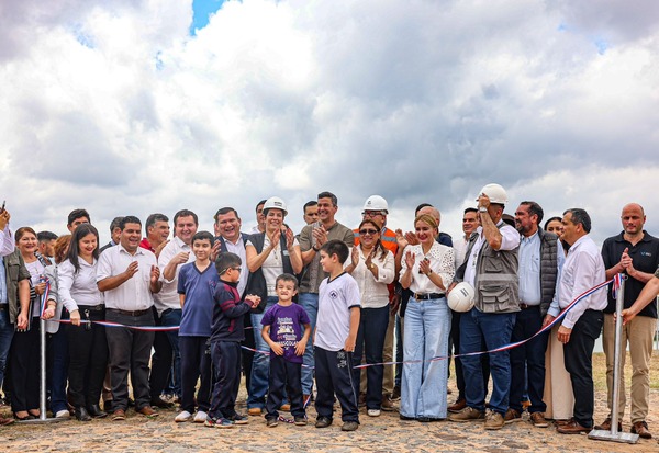 Gobierno inaugura planta de tratamiento de aguas residuales y red de alcantarillado en Horqueta - ADN Digital