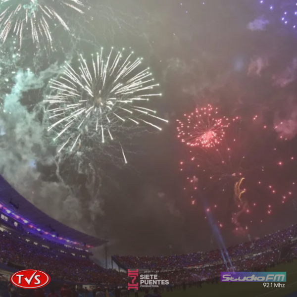 Gran cantidad de hinchas del Racing Club ingresan por Encarnación - TVS