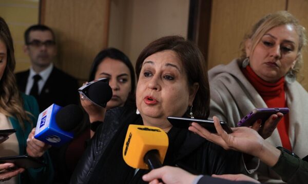 Senadora a favor de reducir horario laboral: “La calidad del trabajo en Paraguay es mala”, dice