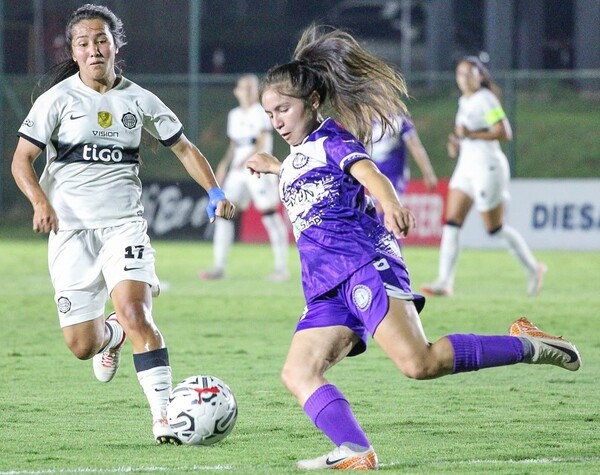 Olimpia y Libertad son semifinalistas de copa Paraguay femenina