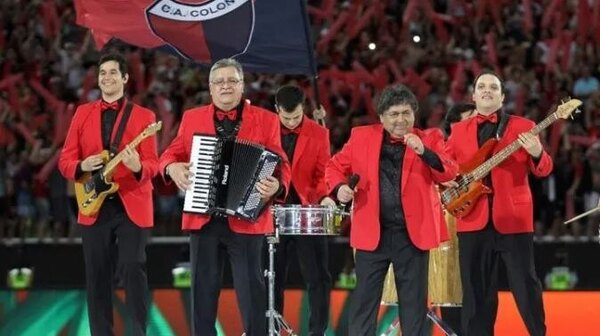 Versus / La 17ª final internacional en Paraguay, la segunda en la Nueva Olla