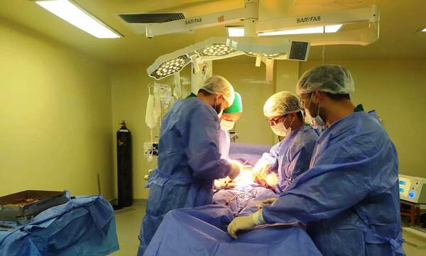 Nuevo trasplante renal en Clínicas •