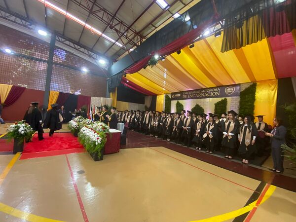 Día de Graduación en la Universidad Autónoma de Encarnació