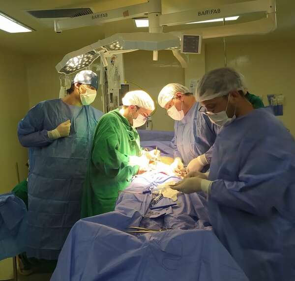 Gesto altruista permitió un nuevo trasplante renal este sábado y beneficiario tiene una nueva oportunidad de vida - Nacionales - ABC Color