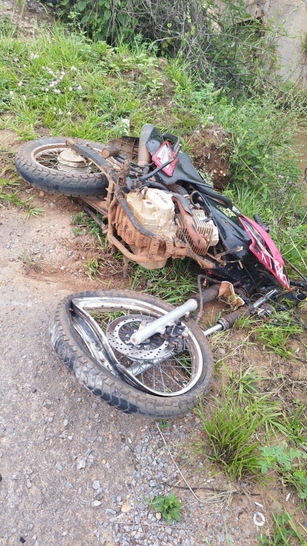 Menor de 14 años resulta herido en choque entre motocicleta y camioneta en Concepción