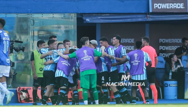 Versus / ¡El Racing de Gustavo Costas es merecido campeón de la Copa Sudamericana!