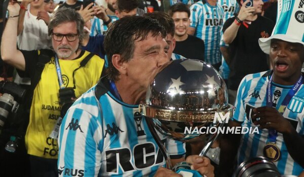 Versus / Gustavo Costas y su referencia a Cerro luego de ganar la Sudamericana