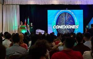 La UPMS conectó a profesionales y académicos en torno al liderazgo femenino - Negocios - ABC Color