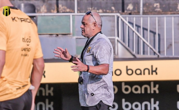 Versus / Guaraní mide a Tacuary con 'Chiqui' al borde del precipicio