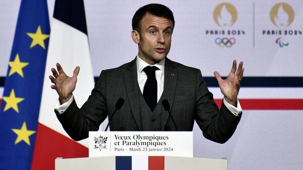 Versus / Presidente de Francia asegura que no vio "a Maradona" ni a "Messi" en su visita a Argentina